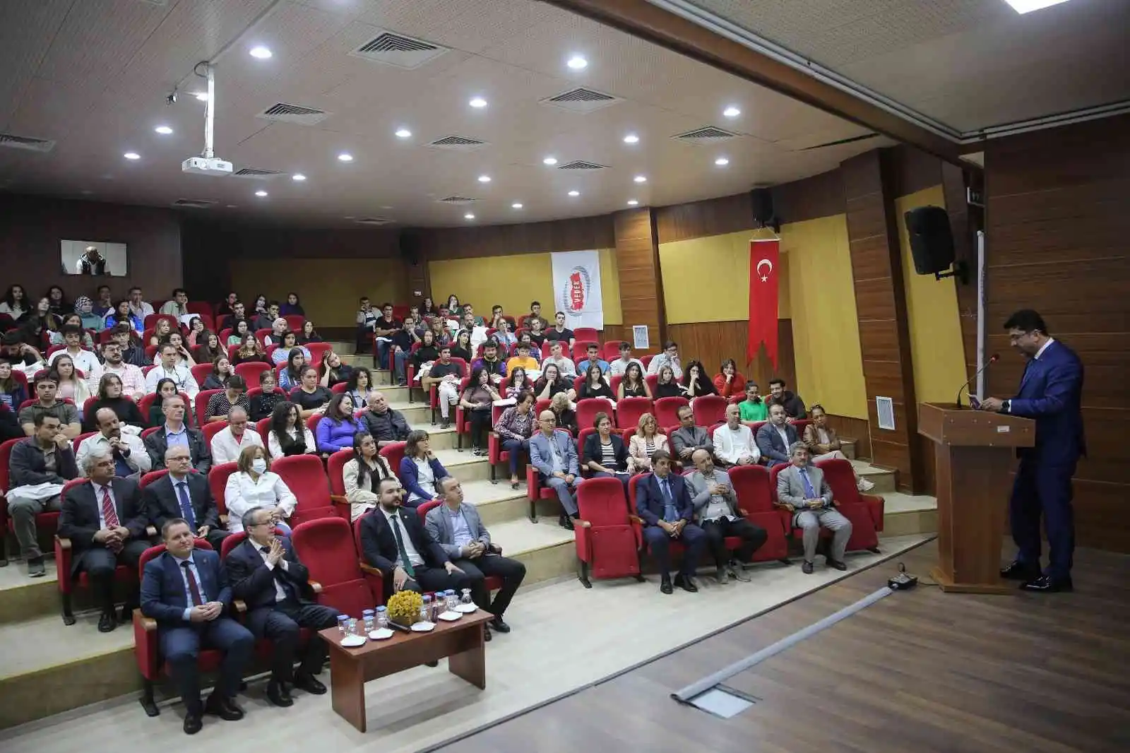 ADÜ Veteriner Fakültesi’nde ilk kez Beyaz Önlük Giyme Töreni gerçekleşti