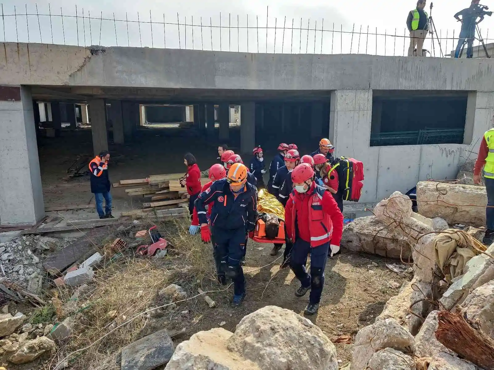 AFAD’dan nefes kesen deprem tatbikatı
