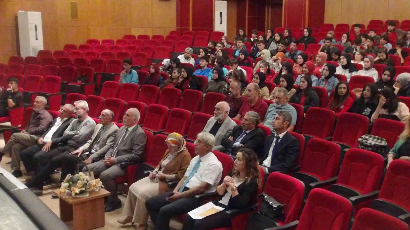 Ahlat’ta ’Dervişoğlu Kavalcı Recep’ konulu konferans