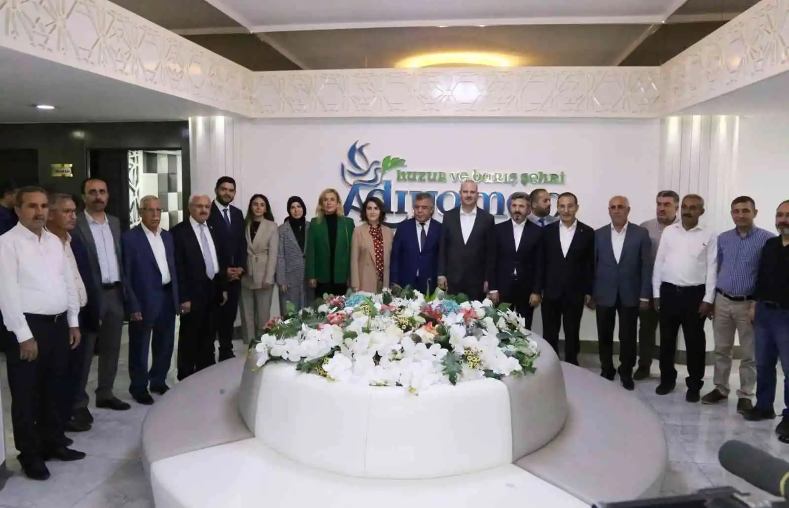 AK Partili İleri, Adıyaman’da belediyenin çalışmalarını inceledi