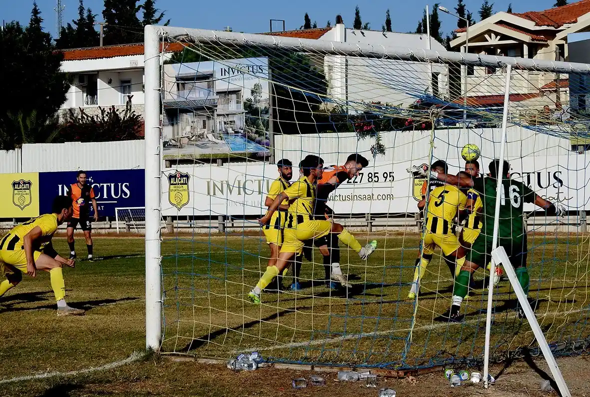 Alaçatıspor, zorlu maçta rakibini yenerek lider oldu
