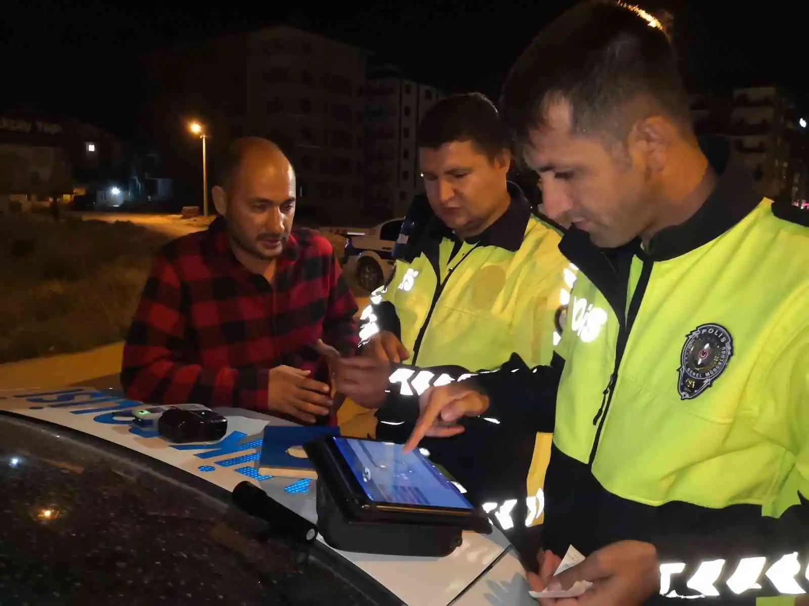 Alkollü araç kullanırken yakalandı, “Amacımız ehliyetli araç kullanmak değil” dedi
