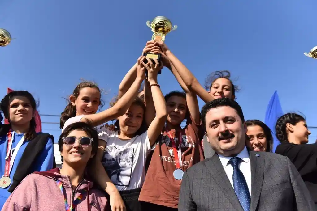 Altıeylül'de çocuklar sporla büyüyor