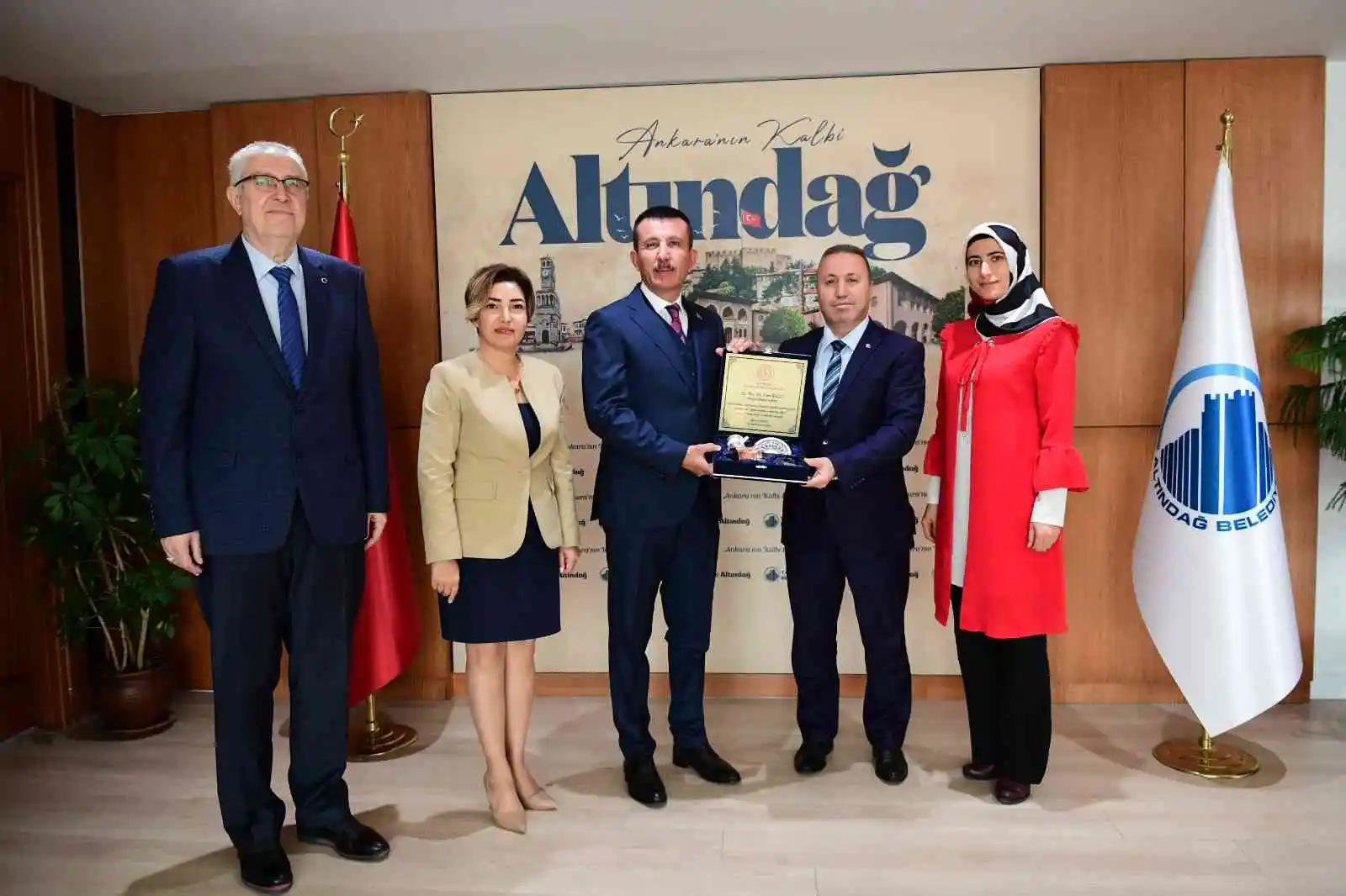 Altındağ Belediye Başkanı Asım Balcı'ya eğitime destek teşekkürü