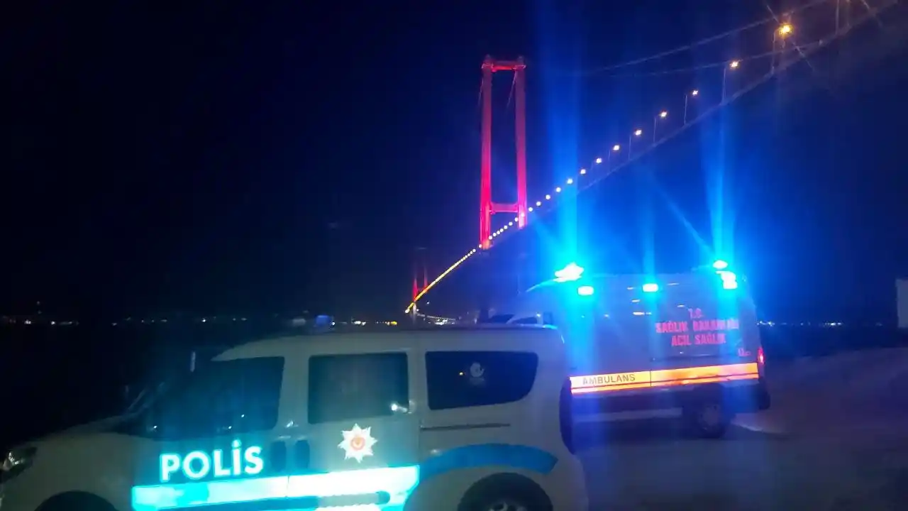 Aracını durdurup Osmangazi Köprüsü'nden atladı
