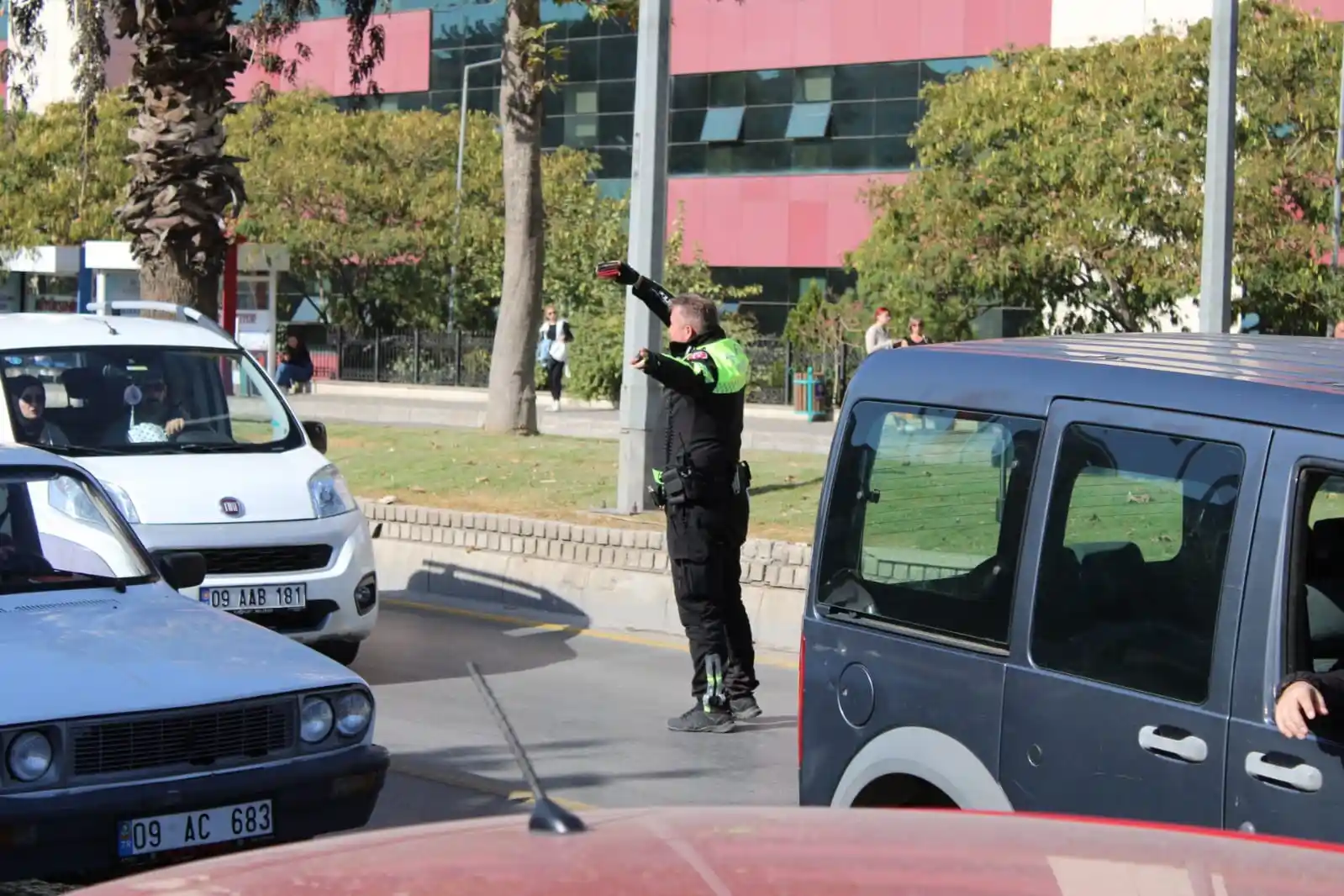 Aydın’da zincirleme trafik kazası: 1 yaralı