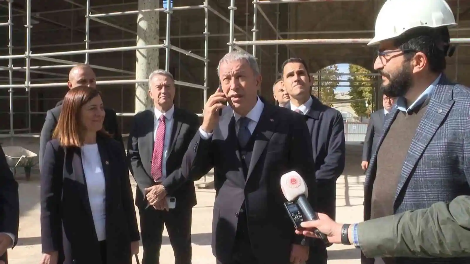 Bakan Akar: