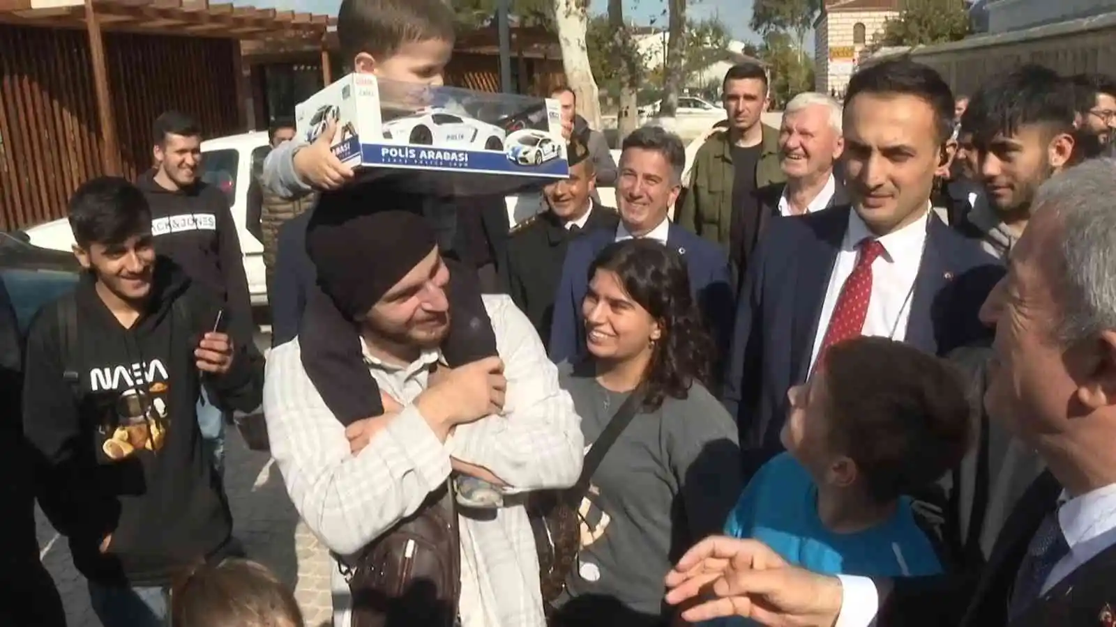 Bakan Akar: