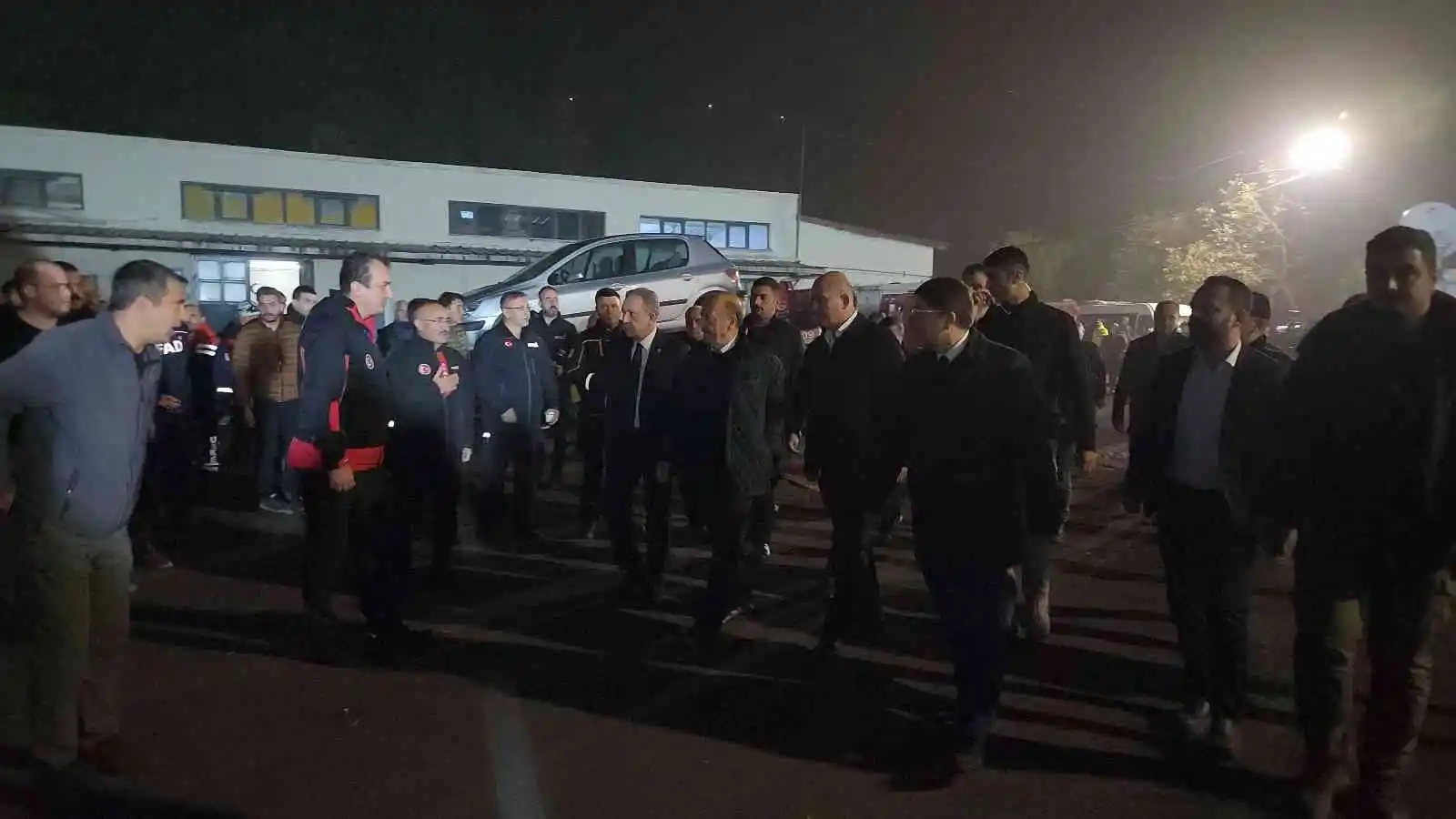 Bakan Soylu maden faciasındaki son durumu açıkladı: 26 şehit, 15 madenciyi kurtarma çalışmaları sürüyor