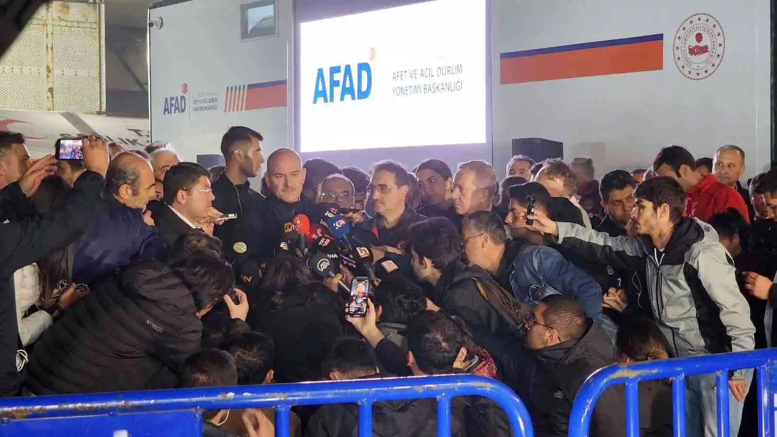 Bakan Soylu maden faciasındaki son durumu açıkladı: 26 şehit, 15 madenciyi kurtarma çalışmaları sürüyor