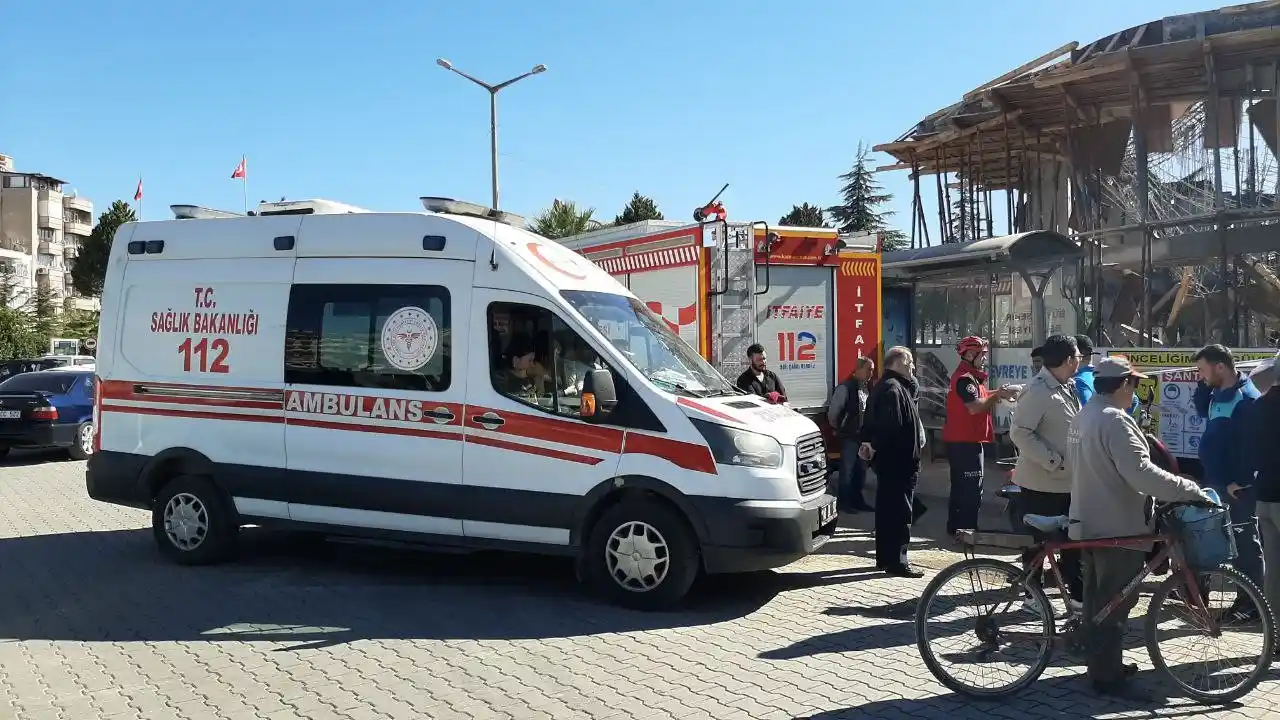 Balıkesir’de inşaat çöktü: 5 yaralı