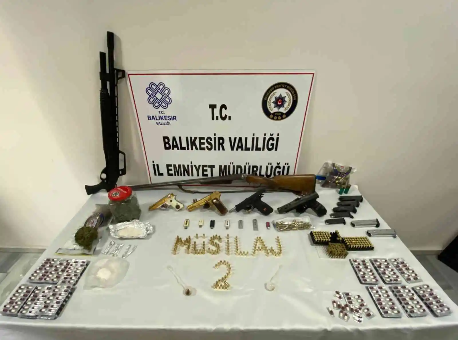 Balıkesir'de Müsilaj-2 operasyonunda 21 şüpheli gözaltına alındı