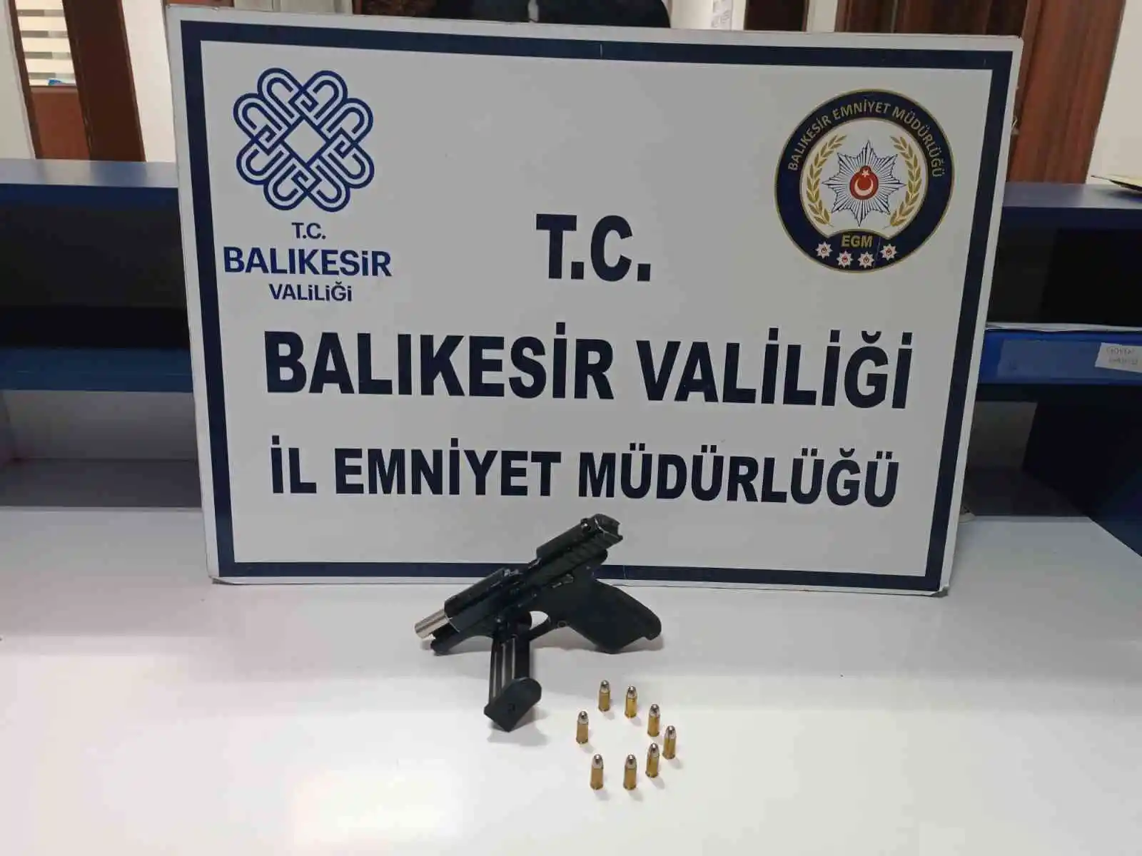 Balıkesir’de polis ve jandarmadan ’Huzur’ operasyonu
