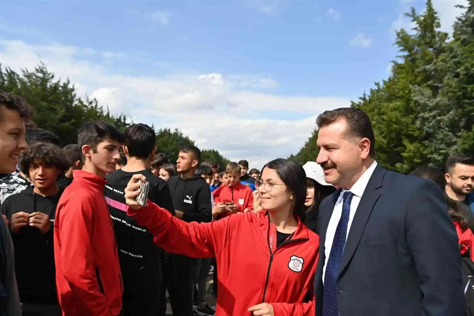 Balıkesirli gençler Ata’nın huzurunda
