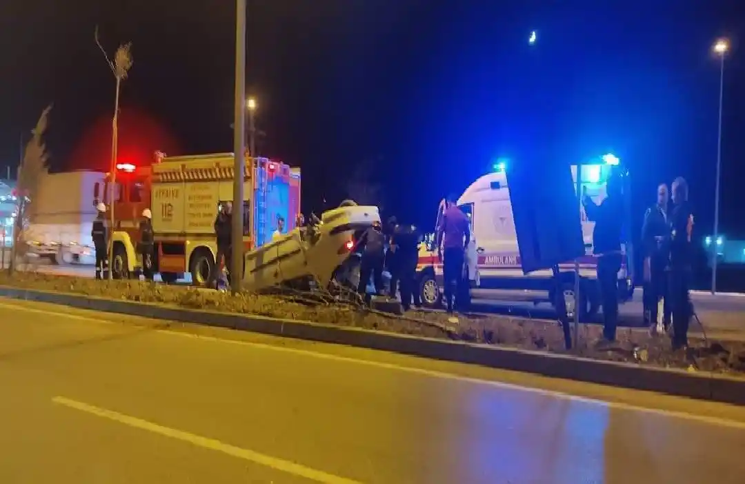 Bandırma'da araç takla attı; 1 kişi yaralı