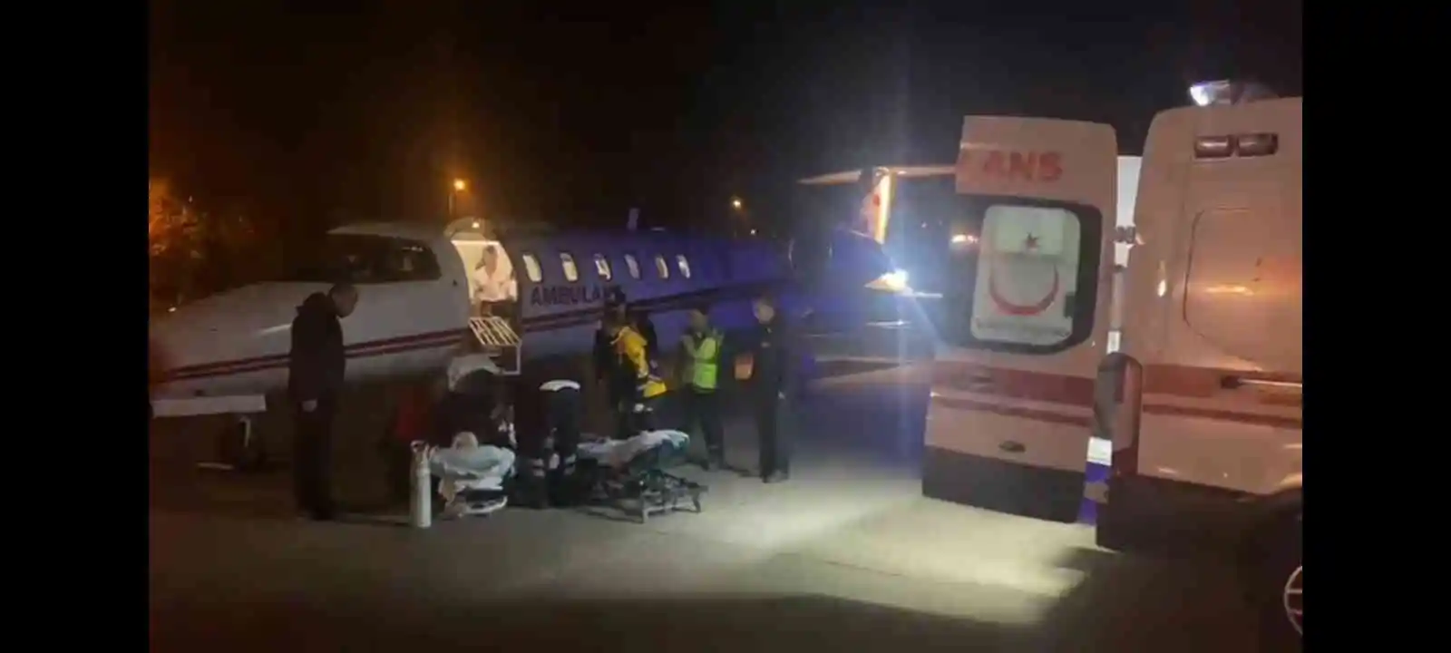Bartın’da patlamada yaralanan 6 kişi ambulans uçakla Başakşehir Çam ve Sakura Şehir Hastanesi’ne sevk edildi
