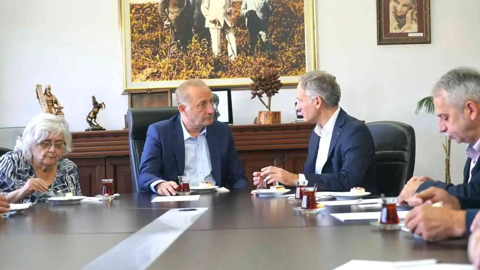 Başkan Atabay, kardeş şehir Laubach’tan gelen misafirleri karşıladı
