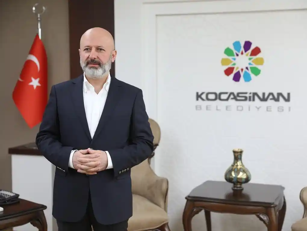 Başkan Çolakbayrakdar: "Mevlid Kandili, varlık aleminin şereflendiği zaman dilimidir"
