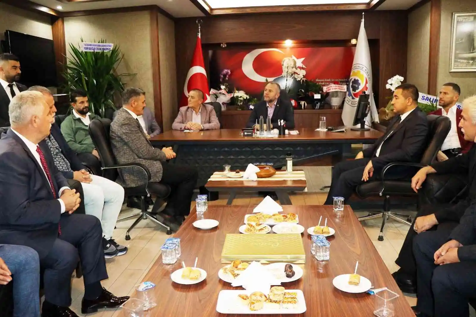 Başkan Keleş, Kdz. Ereğli'nin taleplerini Milletvekili Yılmaz'a anlattı