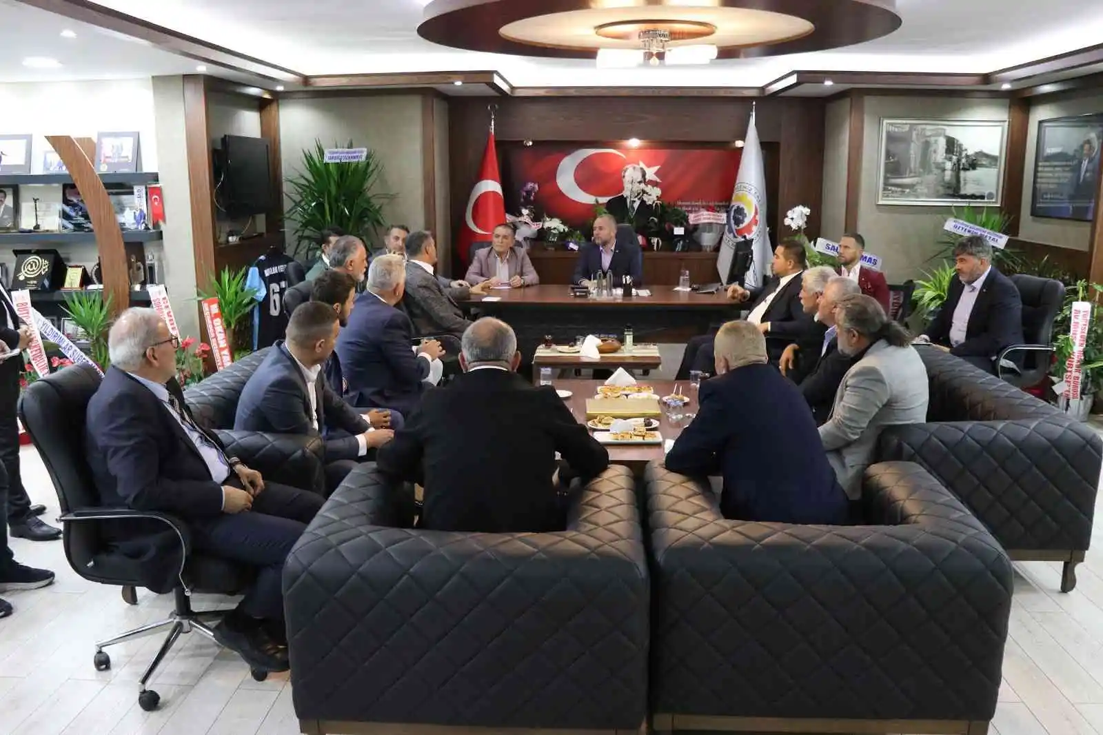 Başkan Keleş, Kdz. Ereğli’nin taleplerini Milletvekili Yılmaz’a anlattı