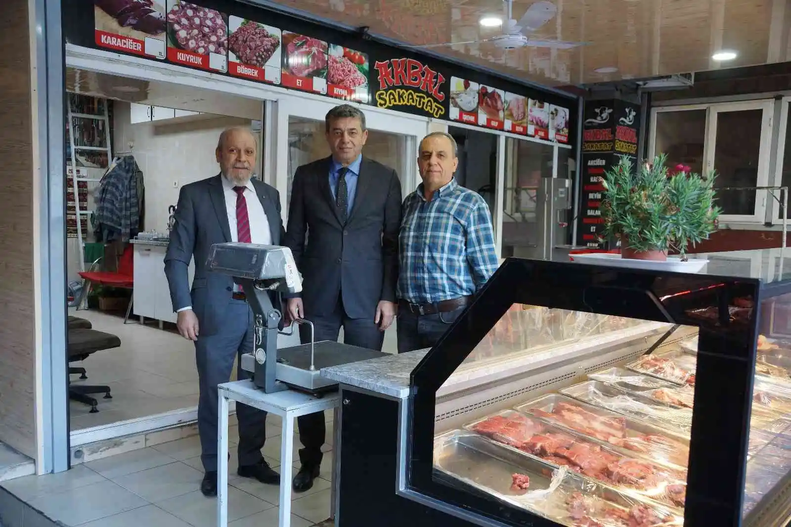 Başkan Künkçü: “Aydın’da halkımız güvenle etini kasaplarımızdan alabilir”