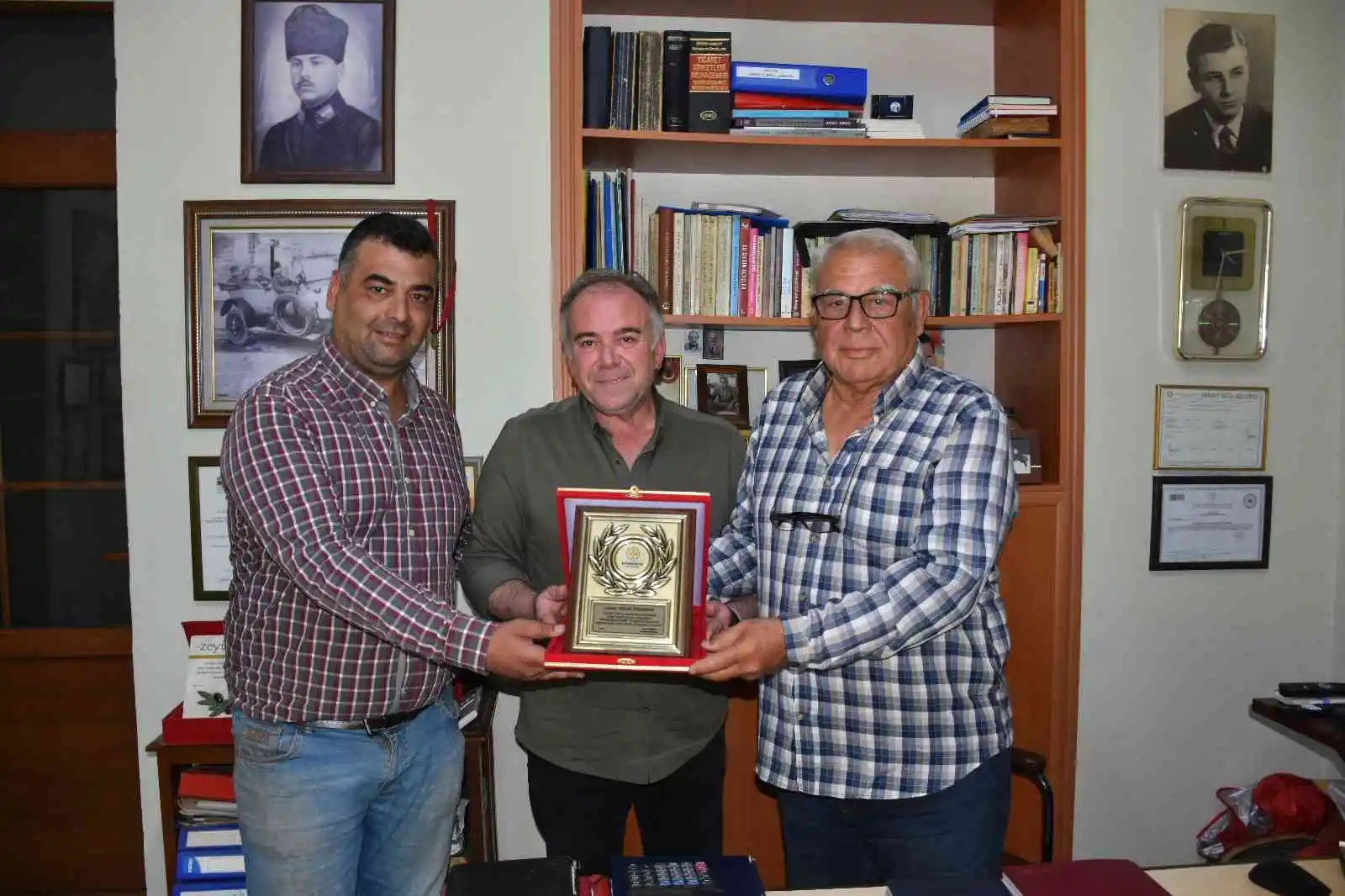 Başkan Öndeş üreticileri onurlandırdı