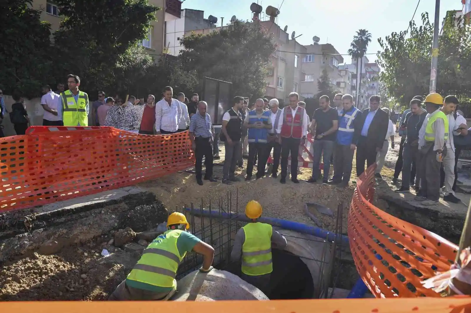 Başkan Seçer alt yapı çalışmalarını yerinde inceledi
