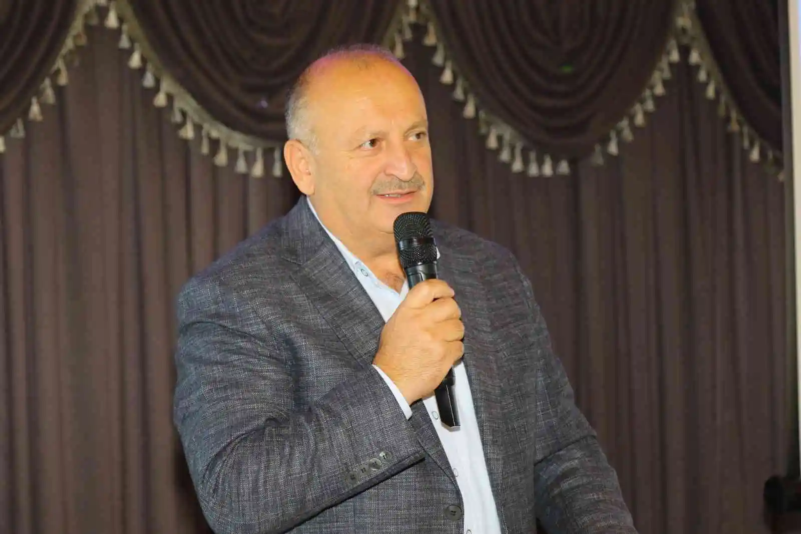 Başkan Tavlı: “Ünye’ye hizmet eden büyük bir aileyiz”