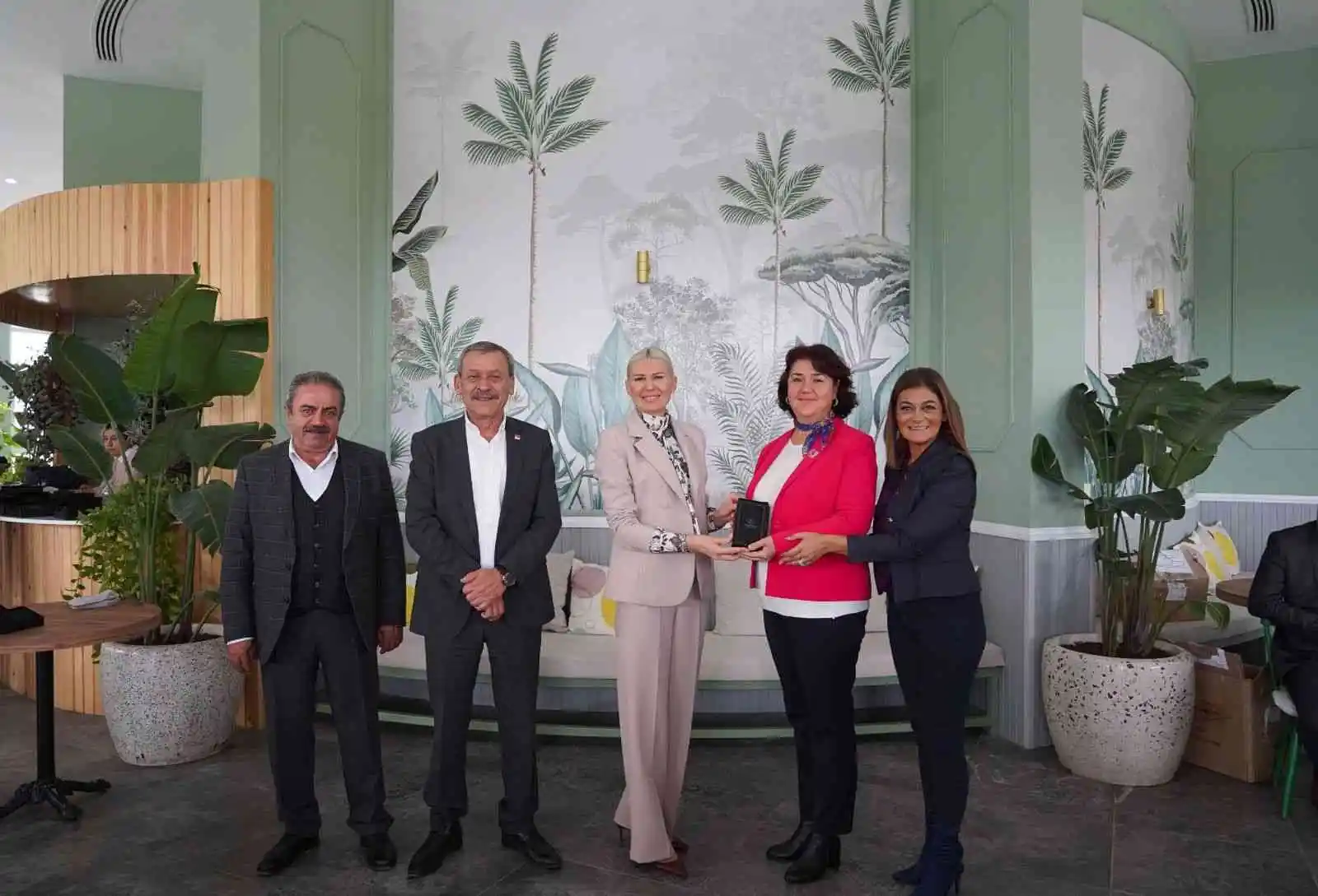 Başkan Vekili Subaşı, muhtarlarla bir araya geldi