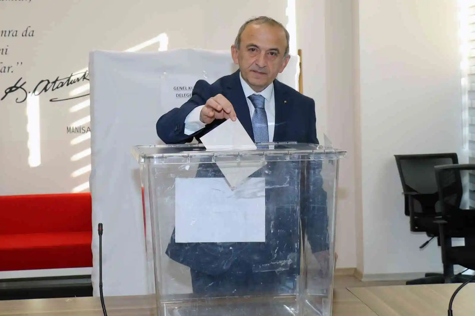 Başkan Yılmaz güven tazeledi
