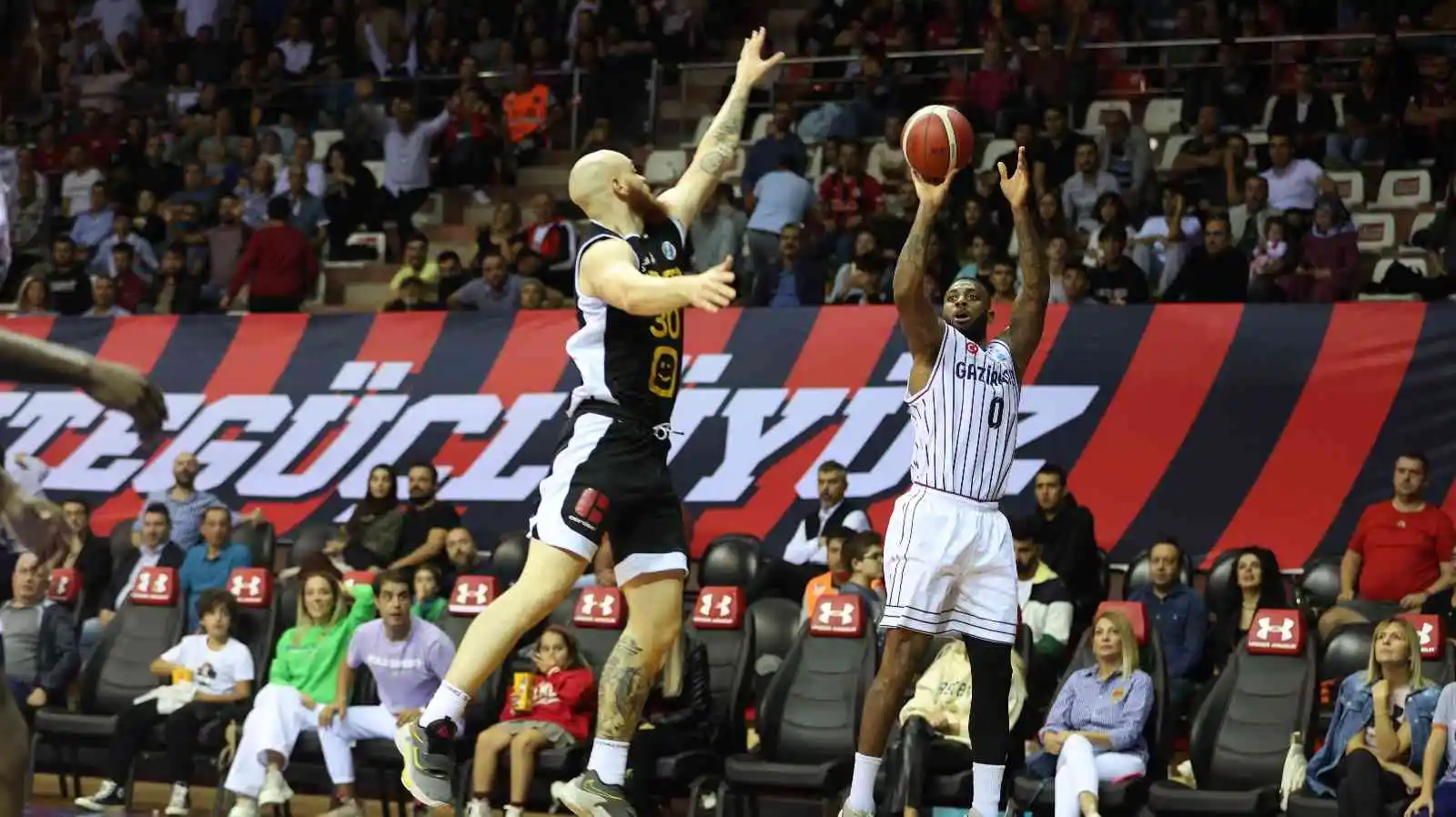 Basketbol FIBA Europe Cup: Gaziantep Basketbol: 82 - Telent Giants Antwerp: 63
