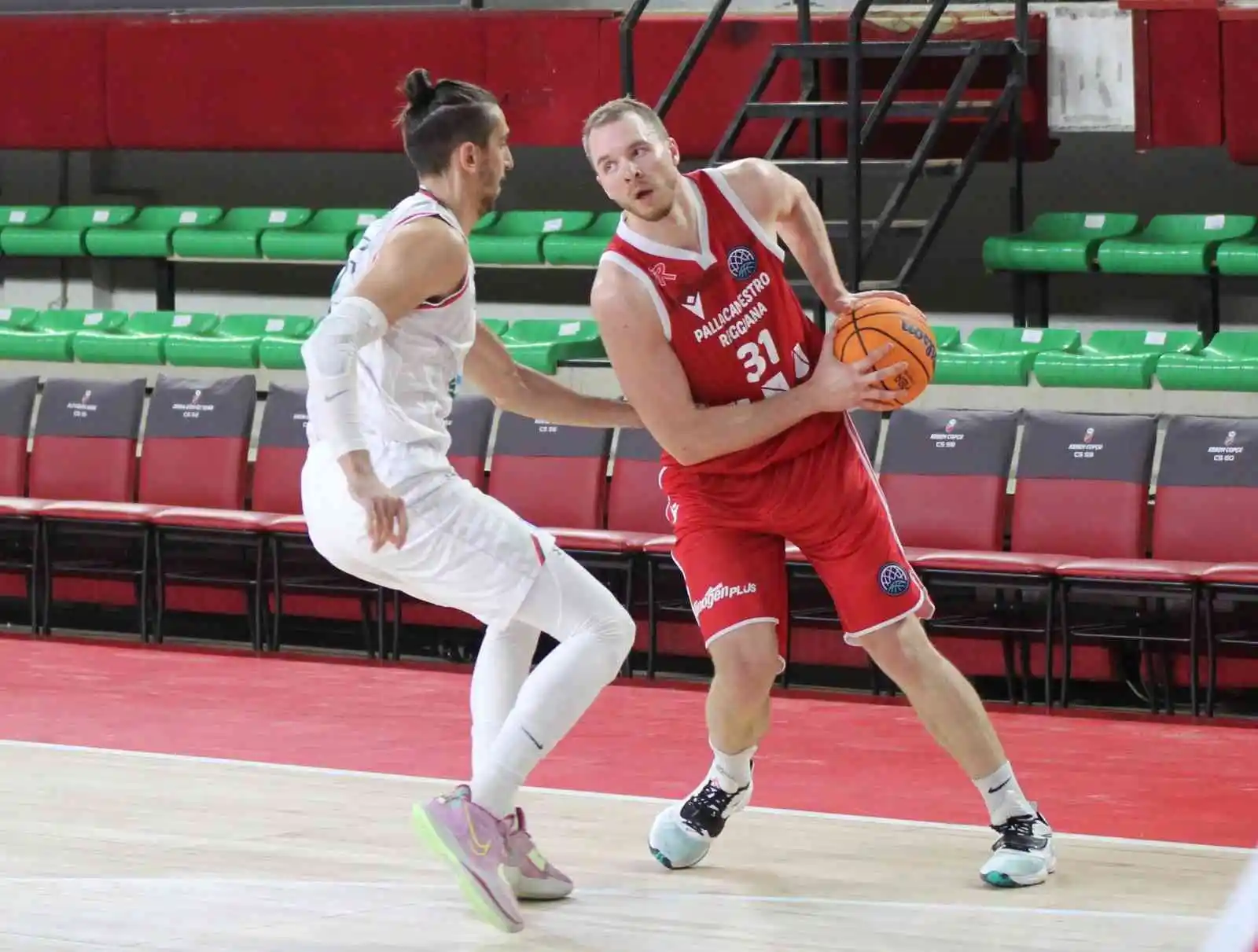 Basketbol Şampiyonlar Ligi: Pınar Karşıyaka: 83 - Reggio Emilia: 76