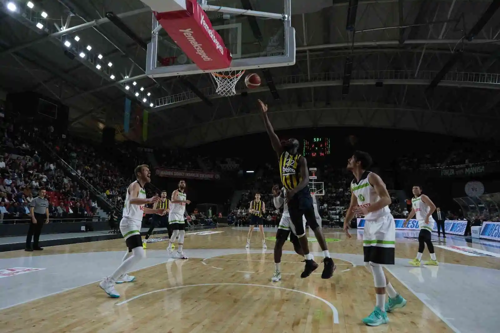 Basketbol Süper Ligi: Manisa BBSK: 58 - Fenerbahçe Beko: 93