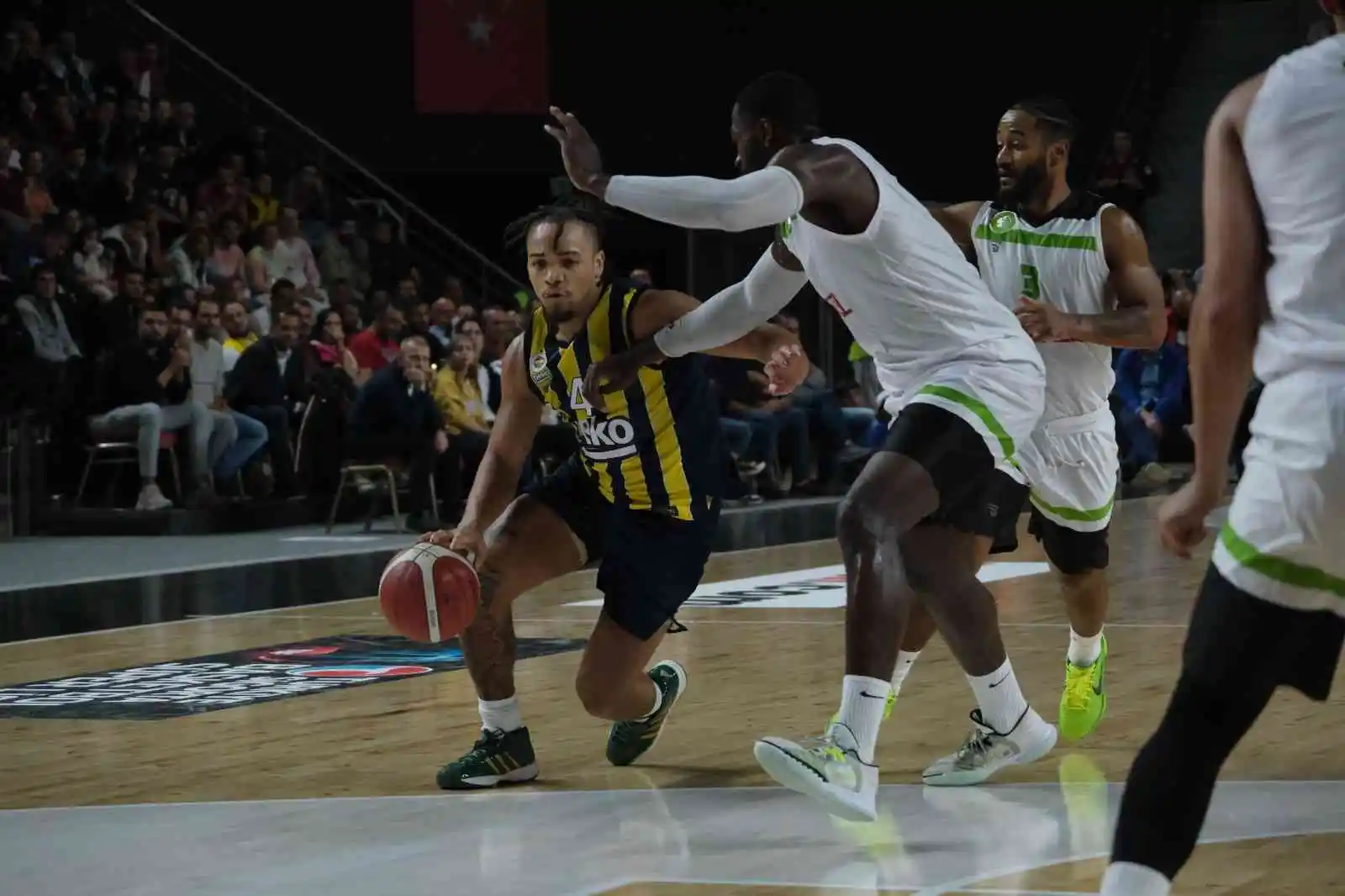 Basketbol Süper Ligi: Manisa BBSK: 58 - Fenerbahçe Beko: 93