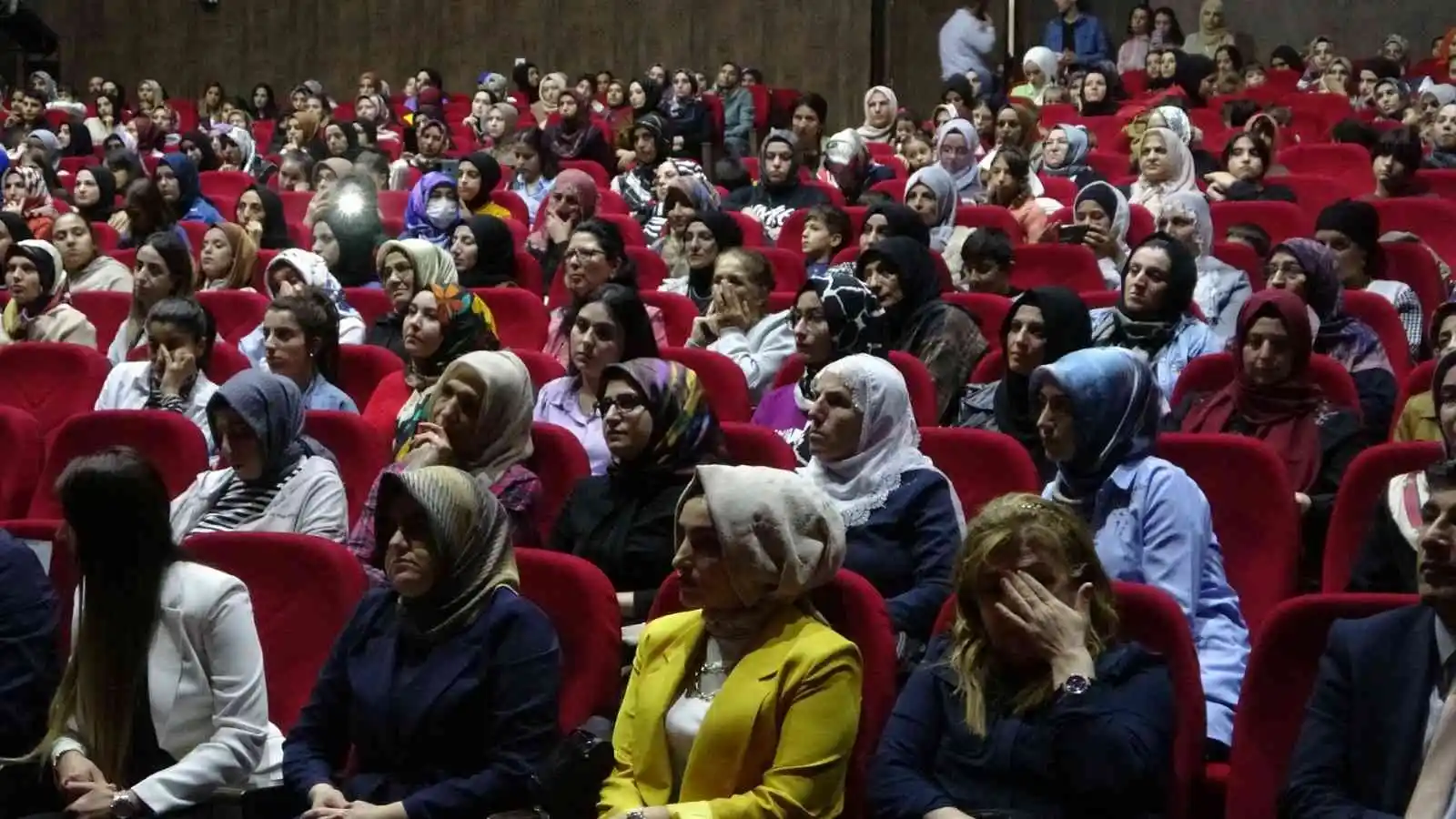 Batman’da kişisel gelişim ve girişimcilik semineri düzenlendi