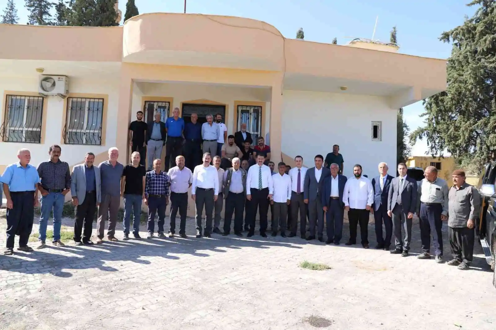 Baydilli, Vali Ayhan’a Karaköprü’yü gezdirdi