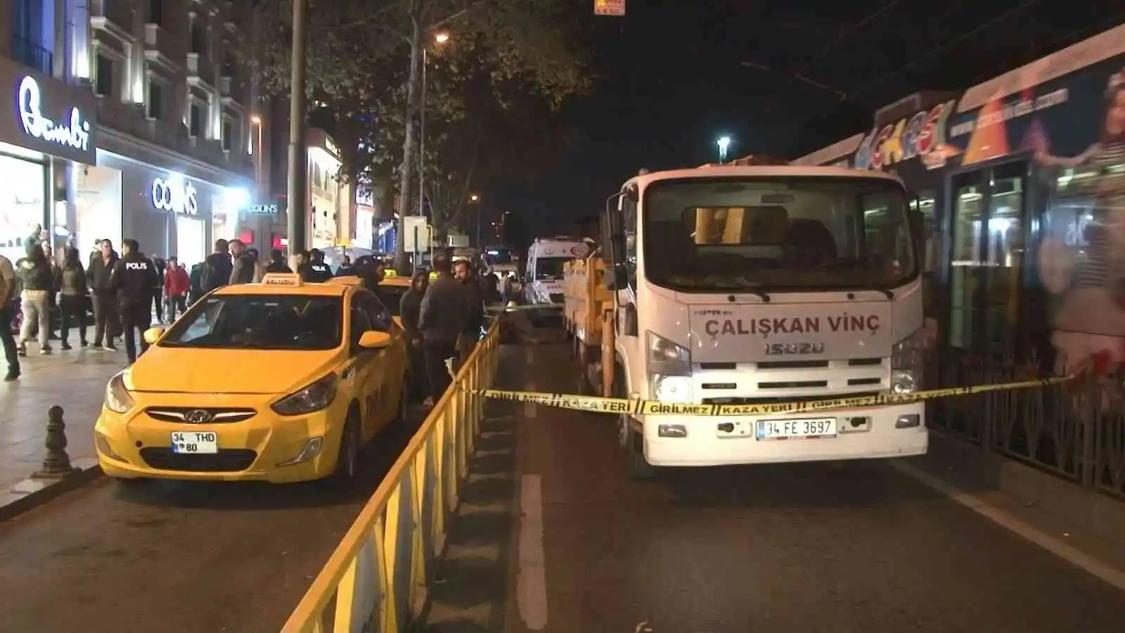 Beyazıt’ta yanından geçmeye çalıştığı vincin altında kaldı: 1 ölü