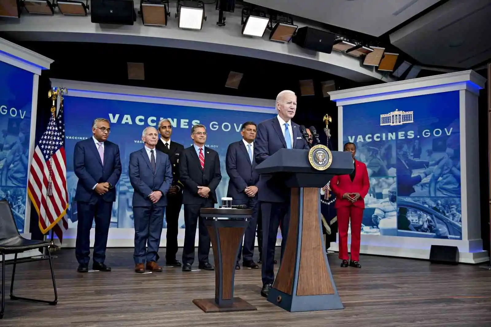 Biden, Covid-19'a karşı 5'inci doz aşısını yaptırdı