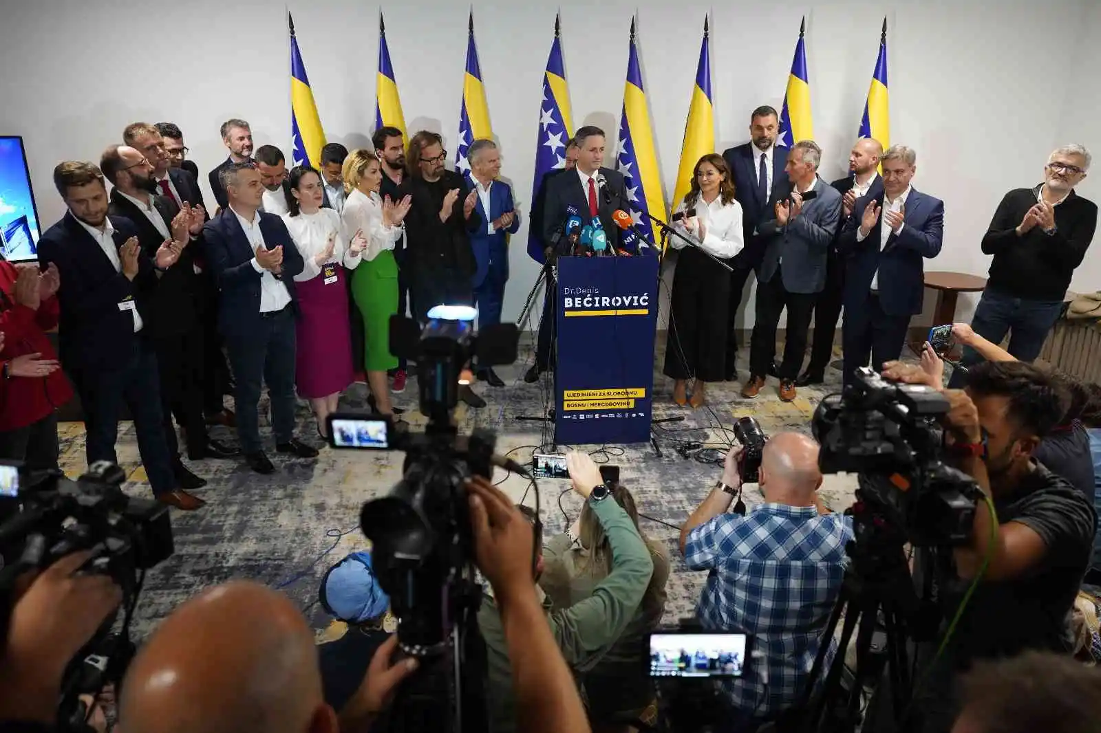 Bosna Hersek’te genel seçimin ilk sonuçları açıklandı
