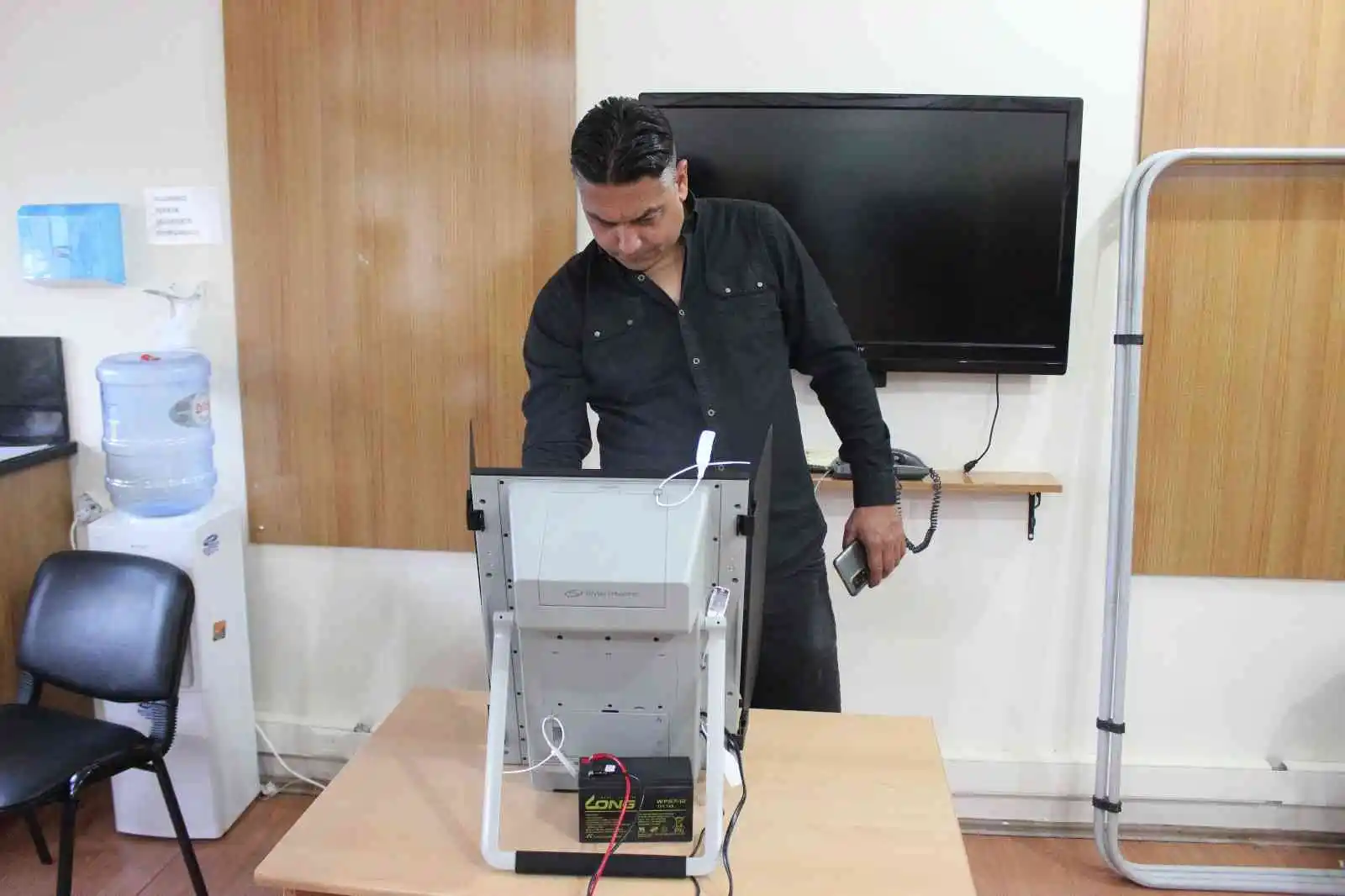 Bulgaristan seçimleri için oy verme işlemi başladı
