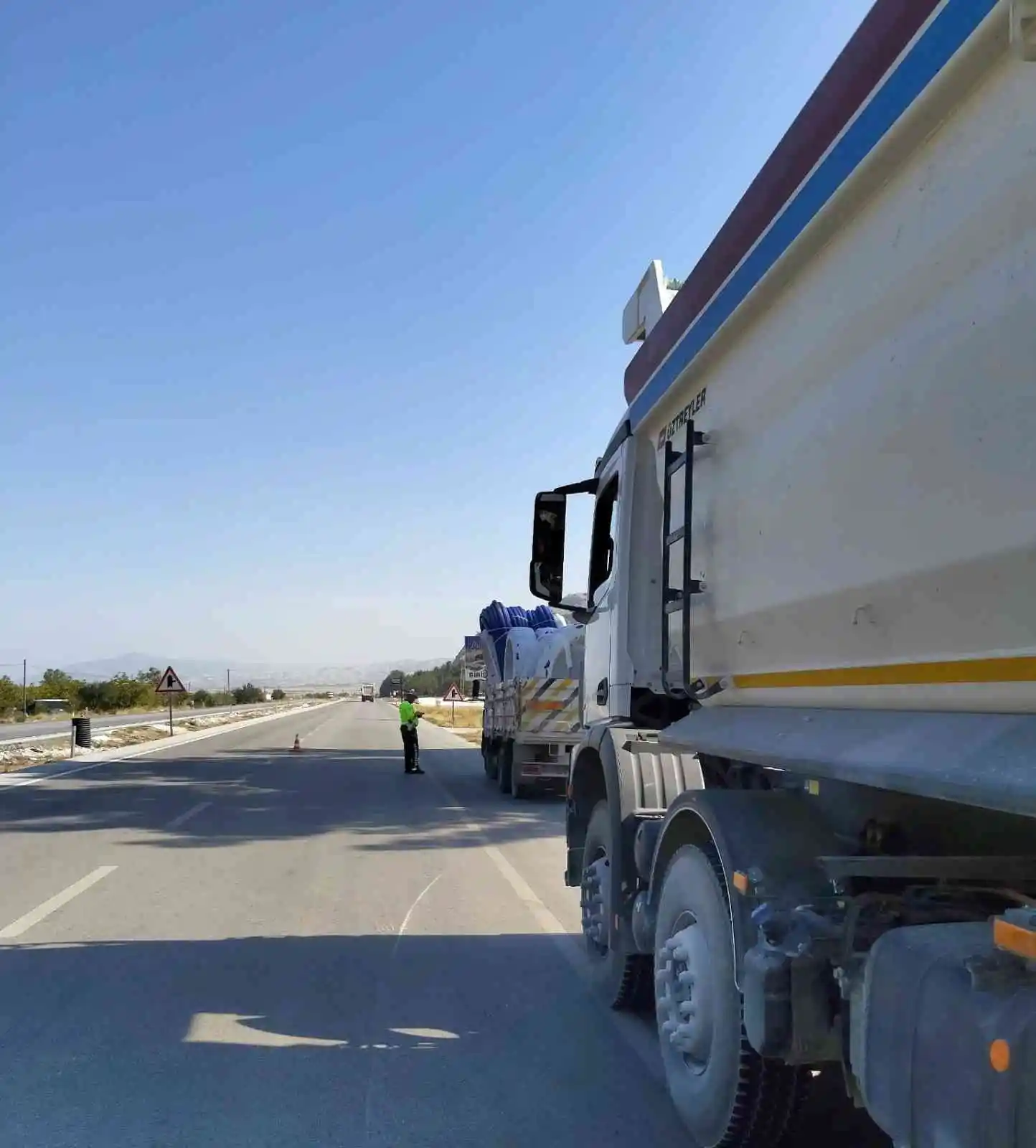 Burdur’da trafik denetiminde sürücülere ceza yağdı