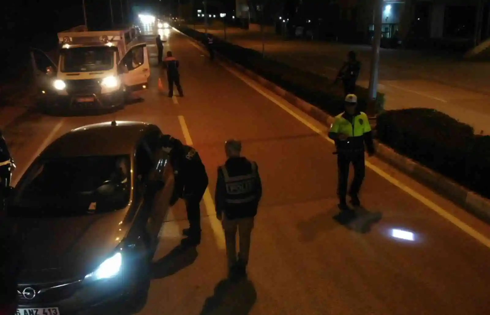 Bursa’da 200 polis ve jandarma ile huzur uygulaması