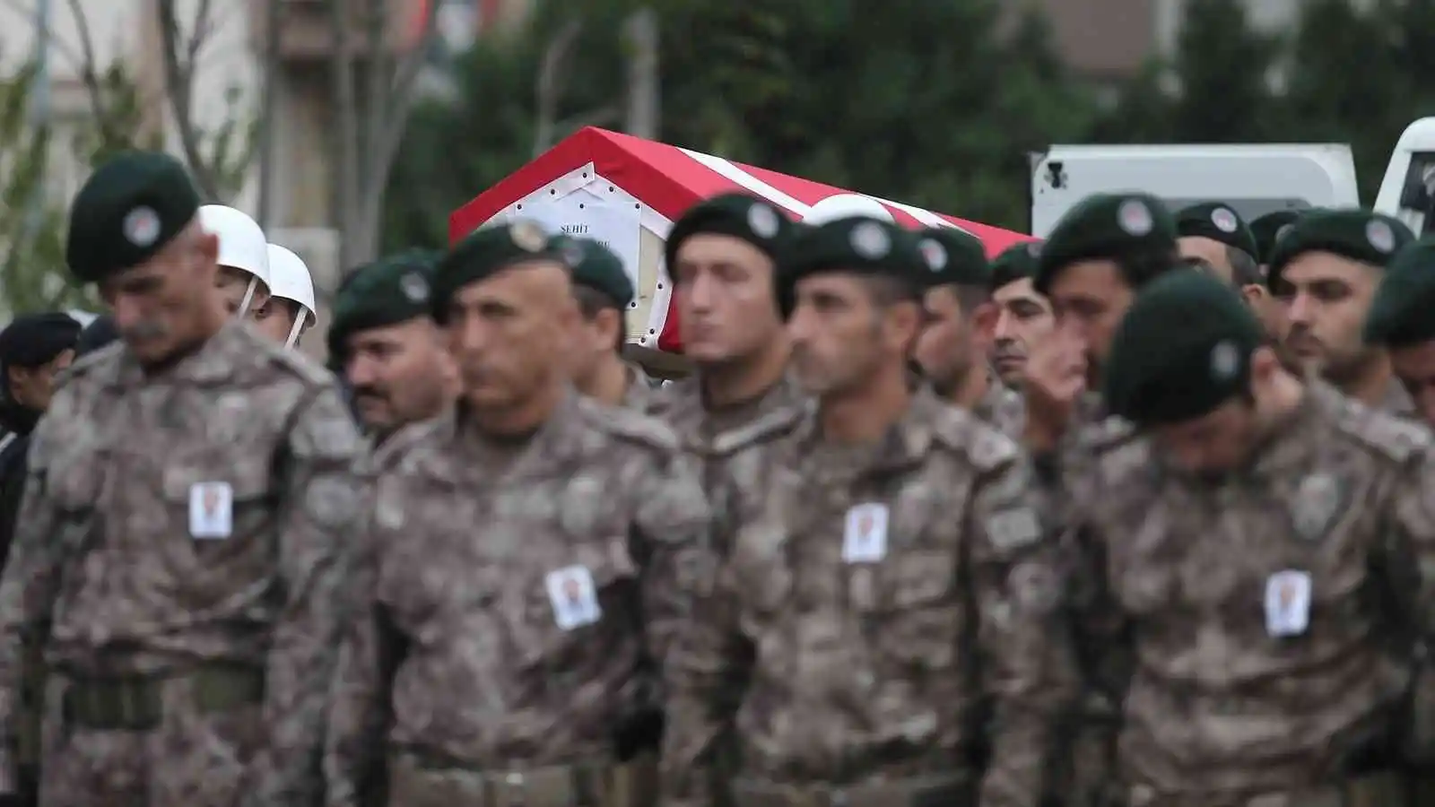 Bursa’da aile içi şiddet oalyına müdahale ederken şehit olan polis memuru için tören düzenlendi