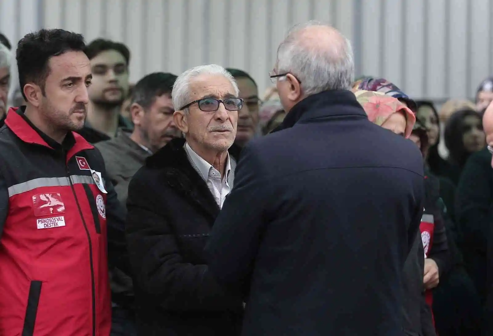 Bursa’da aile içi şiddet oalyına müdahale ederken şehit olan polis memuru için tören düzenlendi