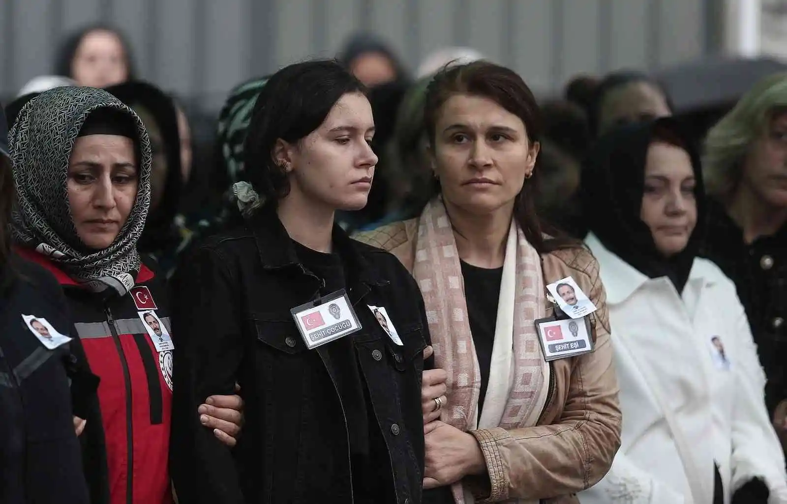 Bursa’da aile içi şiddet oalyına müdahale ederken şehit olan polis memuru için tören düzenlendi