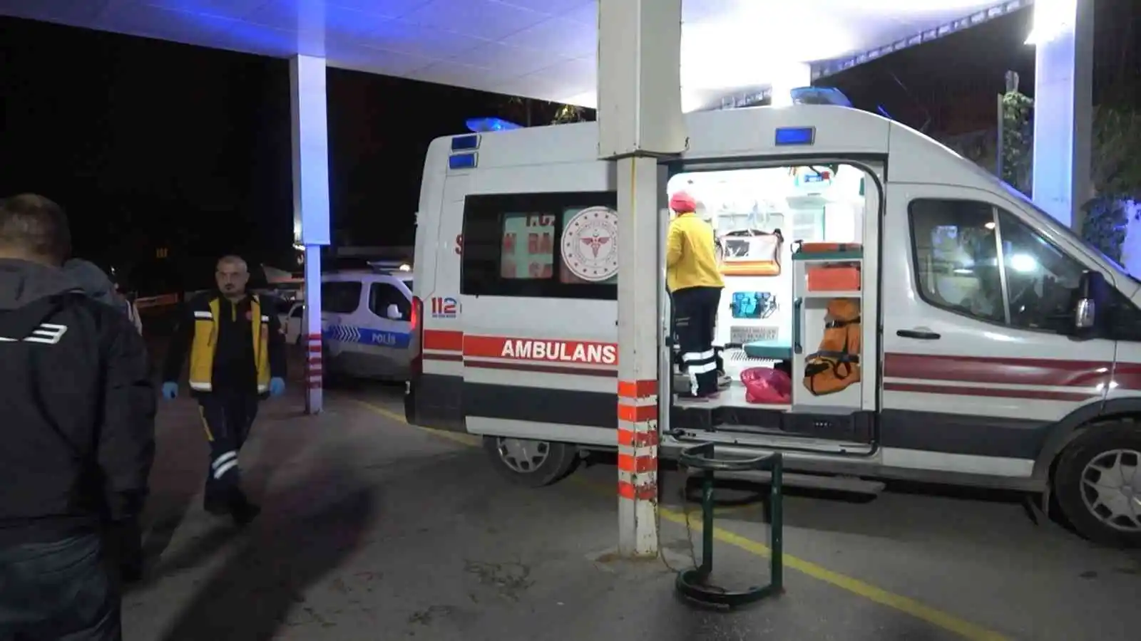 Bursa’da bir tekstil firmasında çalışan 50’den fazla işçi yemekten zehirlendi, hasta yakınları yemek şirketinin sahibine isyan etti