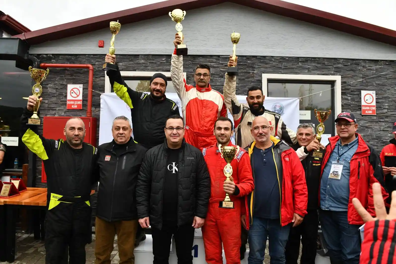 Bursa’da offroad yarışları nefesleri kesti
