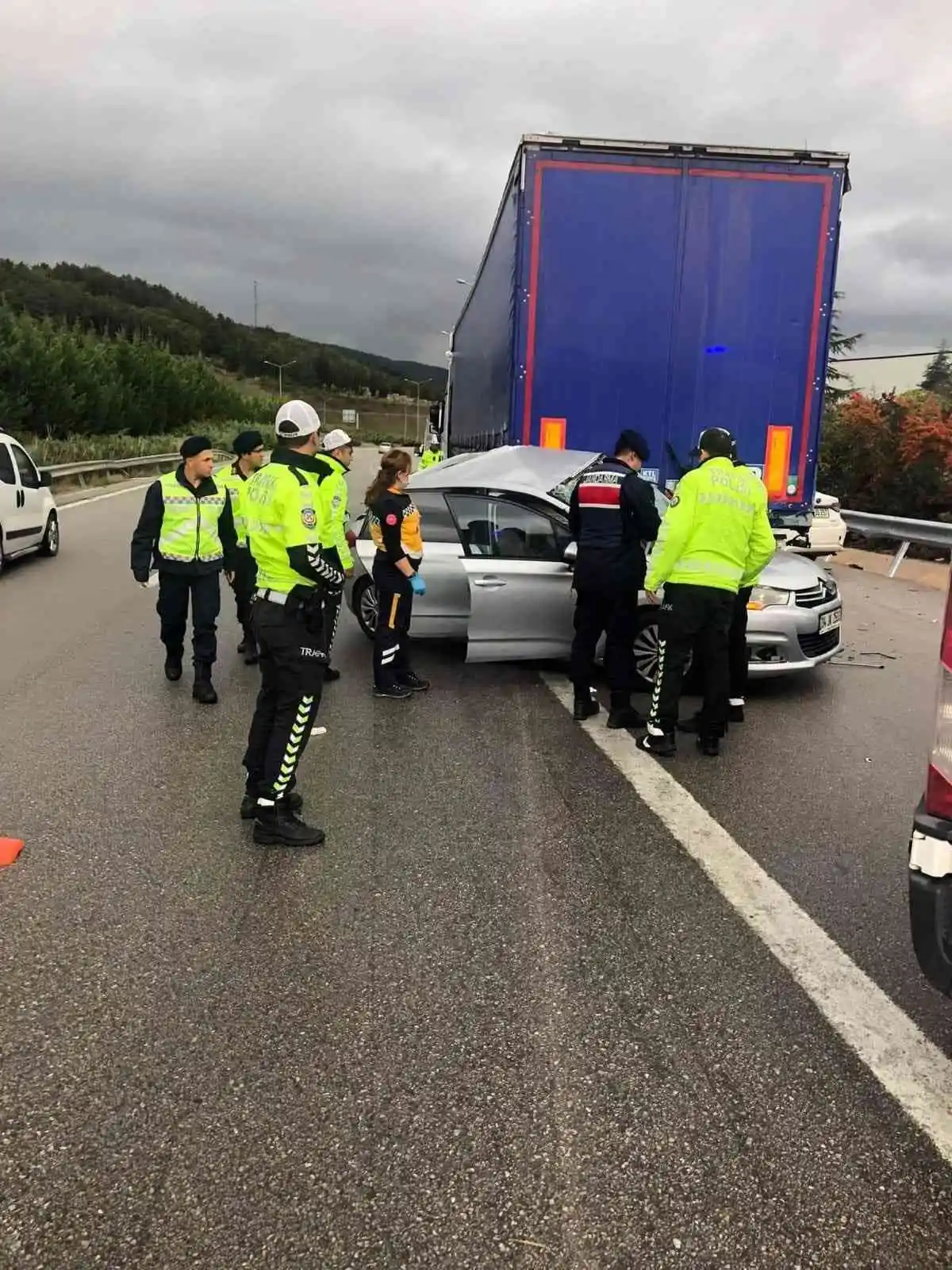 Bursa'da yağışlı hava kazayı beraberinde getirdi: 2 ölü
