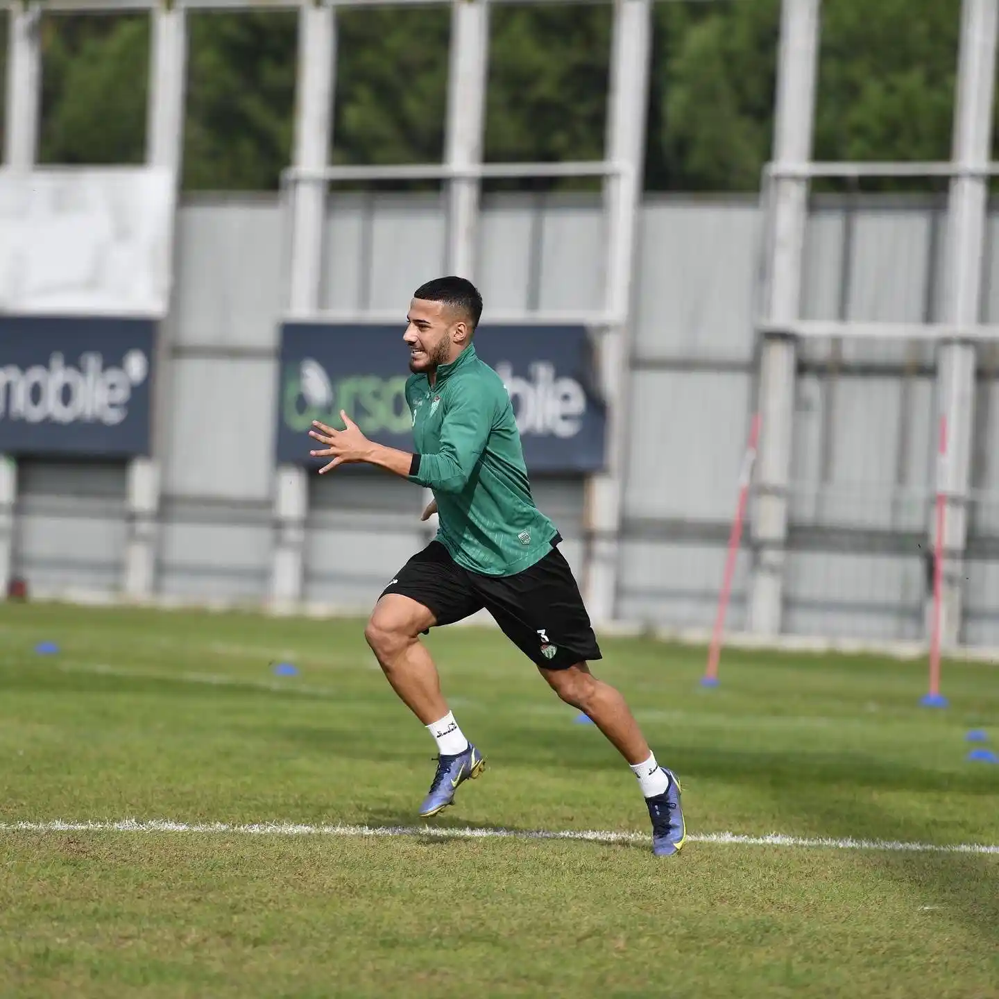 Bursaspor, pas ve şut çalıştı
