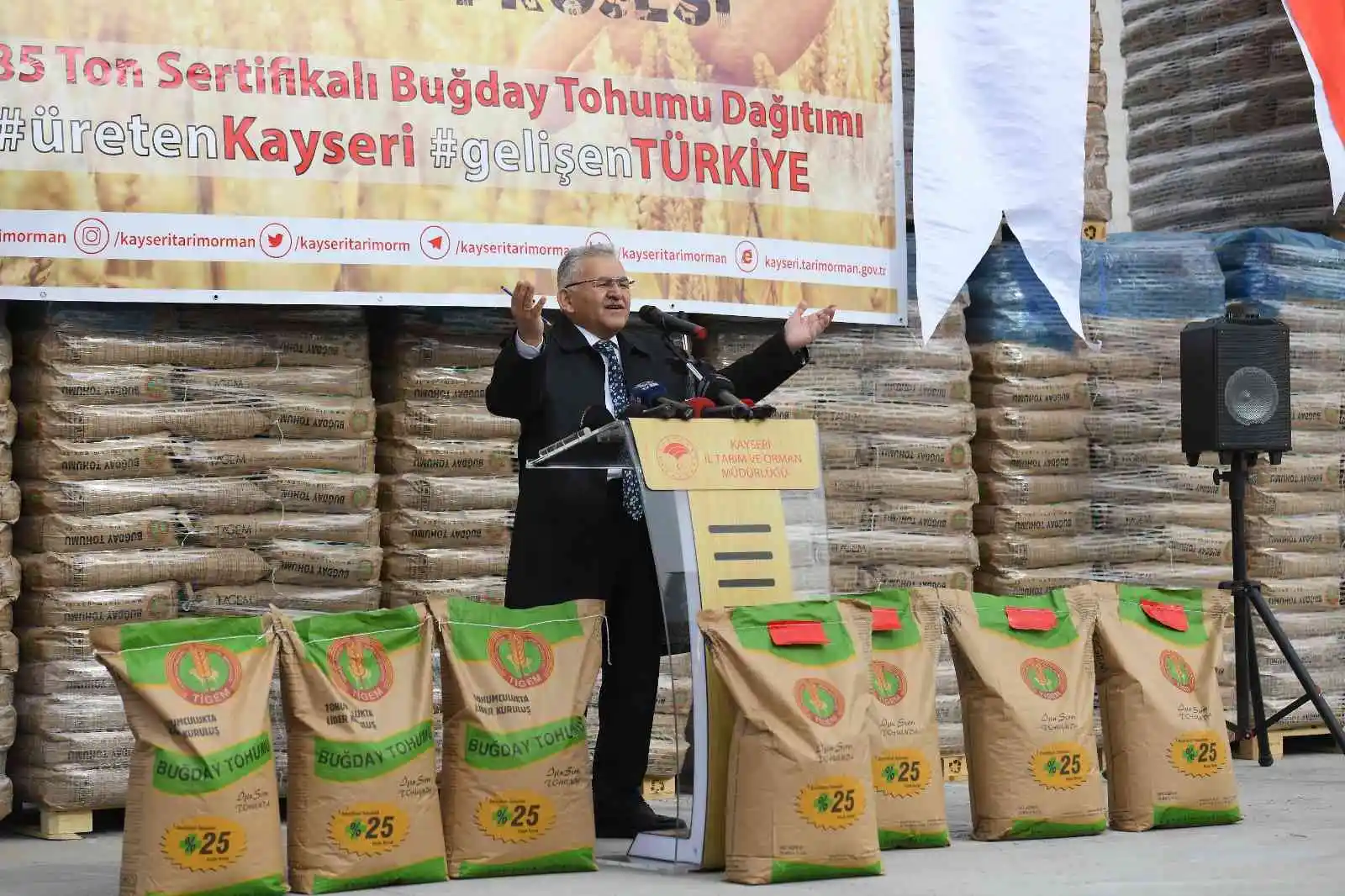 Büyükşehir’den tarıma 34,5 milyon TL’lik tohum desteği